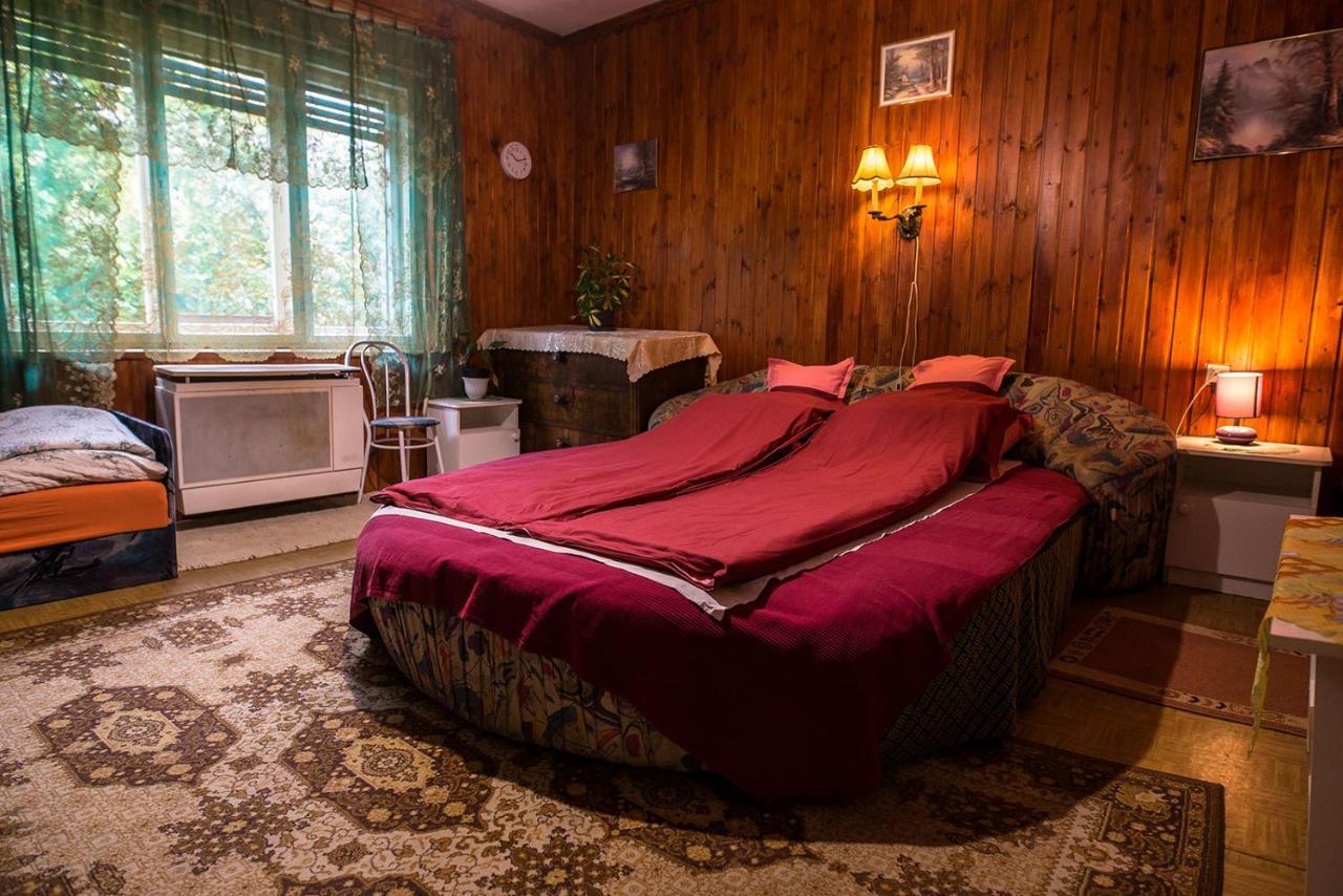 Garan Guesthouse Josvafo Luaran gambar