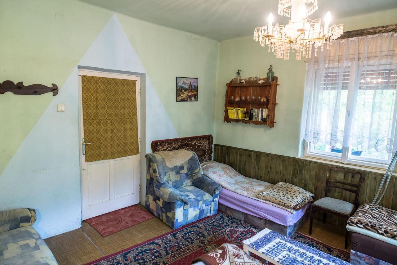 Garan Guesthouse Josvafo Luaran gambar